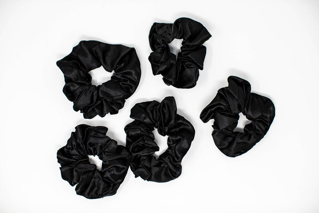 Curls poppin pinneaple satin scrunchies, 5 pieces